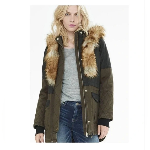 Express Hooded Detachable Faux Fur Trim Black & Olive Quilted Parka Sz XS - Picture 15 of 16